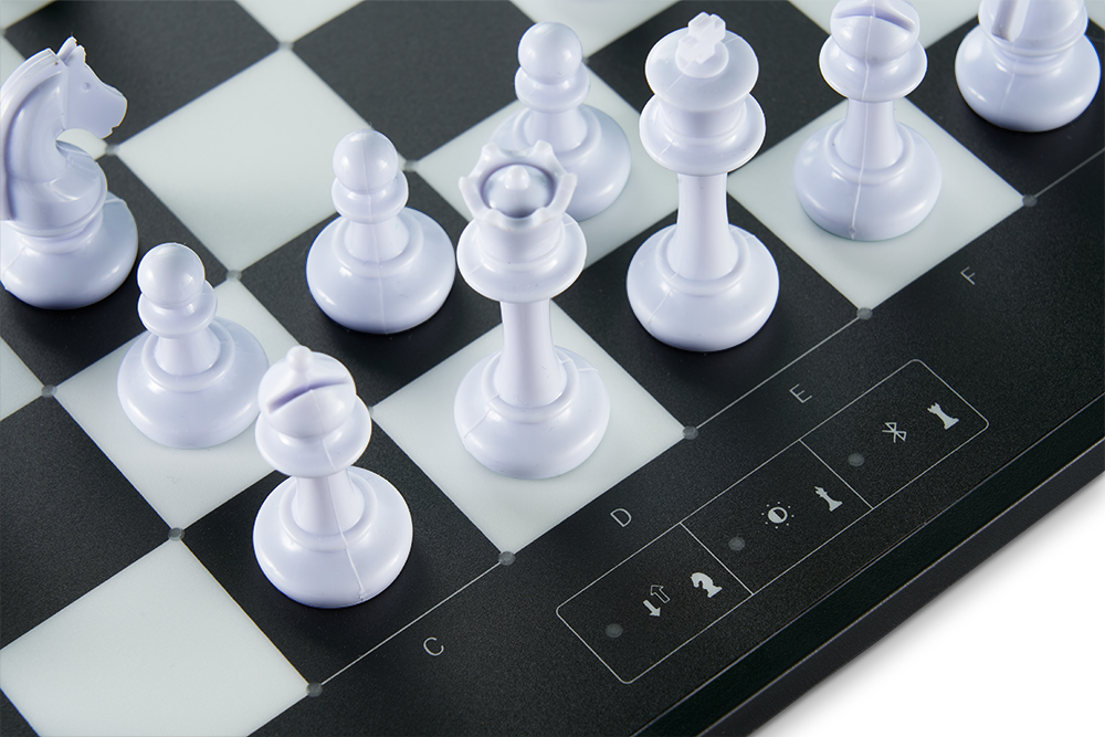 eONE Online Chess Board